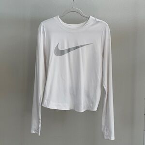 Women’s Nike dri fit long sleeve sporty shirt - size M